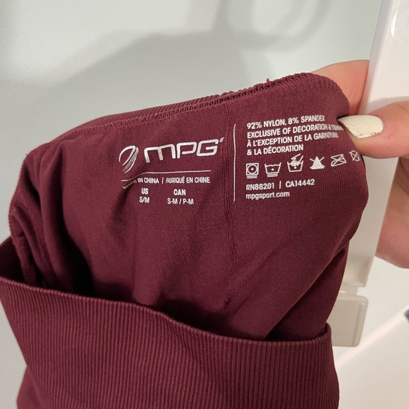 MPG Dark Burgundy leggings - Picture 4 of 5